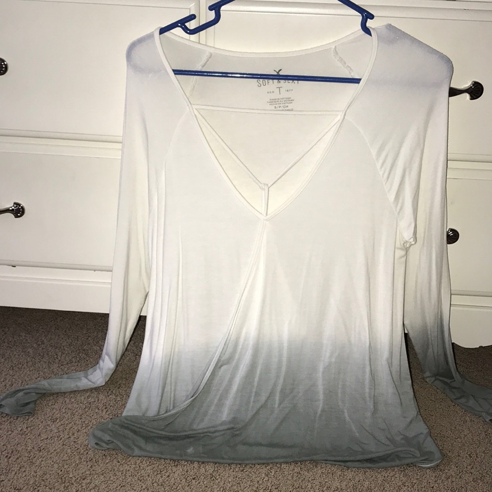 AMERICAN EAGLE SOFT AND SEXY LONG SLEEVE SHIRT